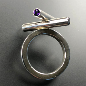 2-studded bars ring with amethyst