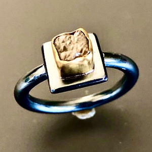 Cube diamante ring.  Size 7.